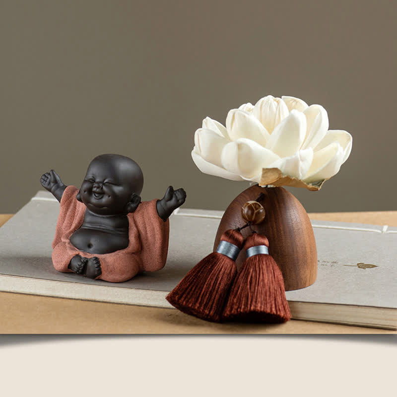 ATELIER-TIBET – Statue Bouddha en Bois de Pêcher Noir 5,4 cm | Décoration Zen Fleur