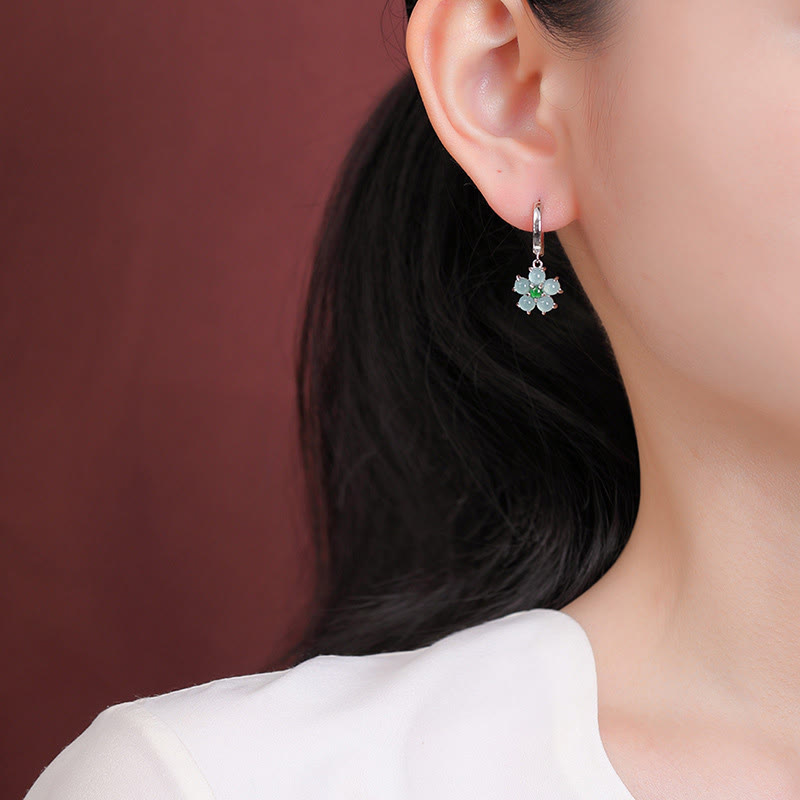 ATELIER-TIBET – Boucles d’Oreilles Fleur en Jade Vert Naturel & Argent 925 Plaqué Or