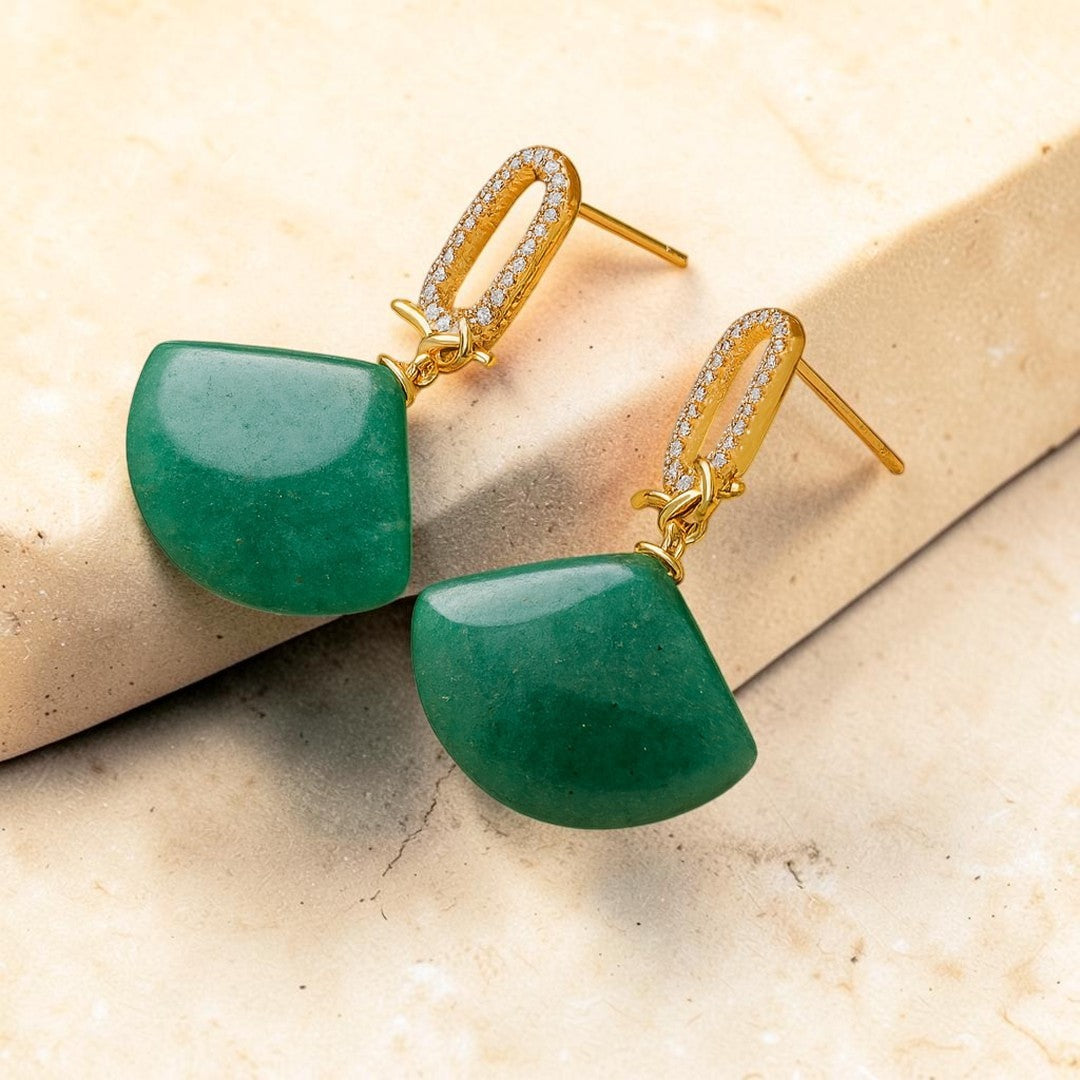 ATELIER-TIBET – Boucles d'Oreilles Pendantes Demi-Lune Équilibre Intérieur en Pierre Naturelle