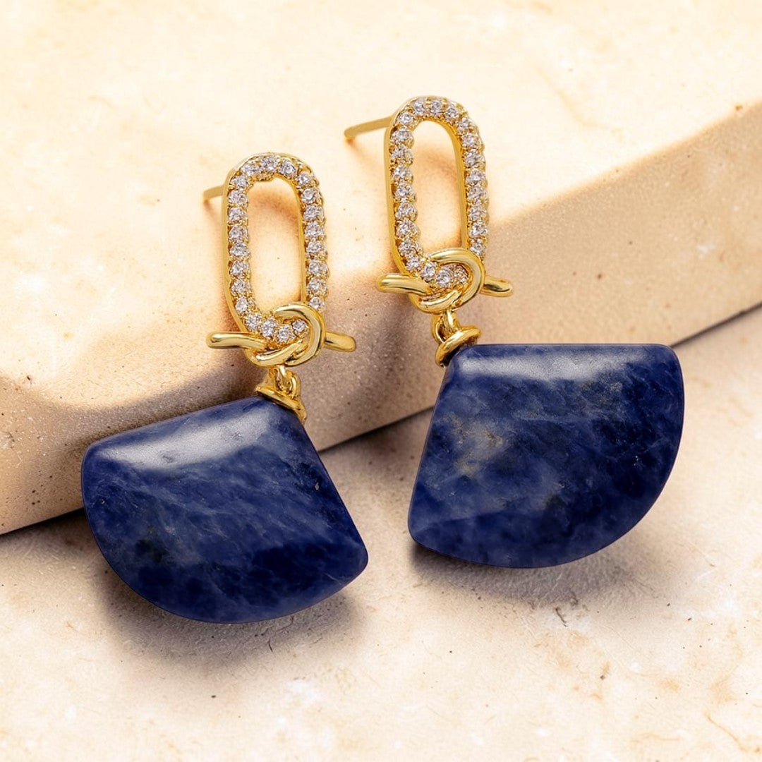 ATELIER-TIBET – Boucles d'Oreilles Pendantes Demi-Lune Équilibre Intérieur en Pierre Naturelle