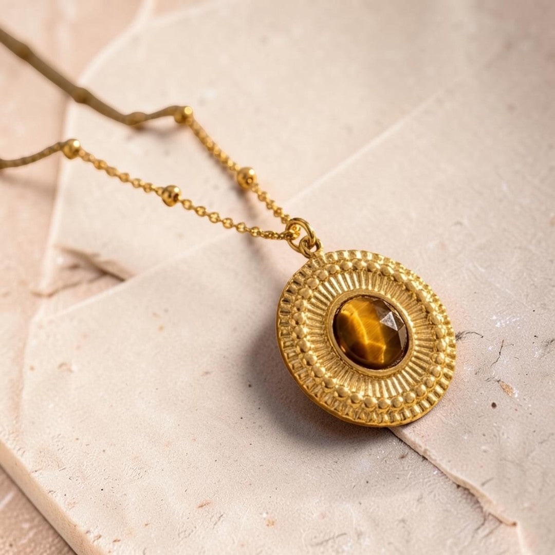 ATELIER-TIBET – Pendentif Force Intérieure en Œil de Tigre Doré