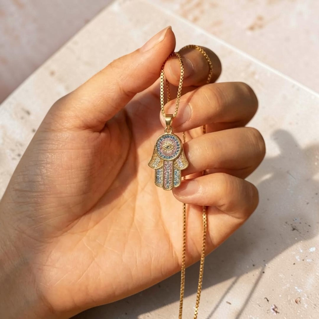 ATELIER-TIBET – Pendentif Lumière & Protection Hamsa Dorée