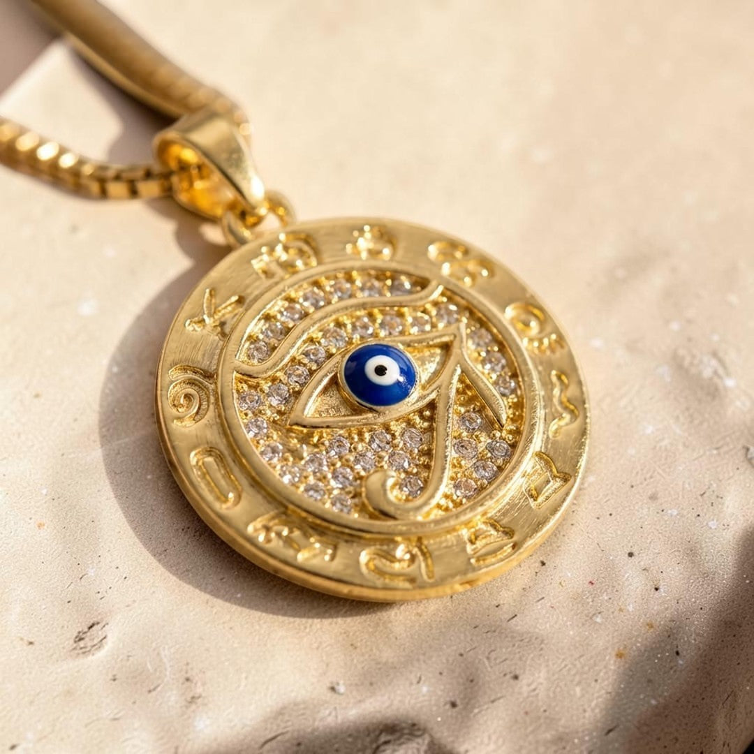 ATELIER-TIBET – Collier Bouclier Énergétique Œil d’Horus Doré