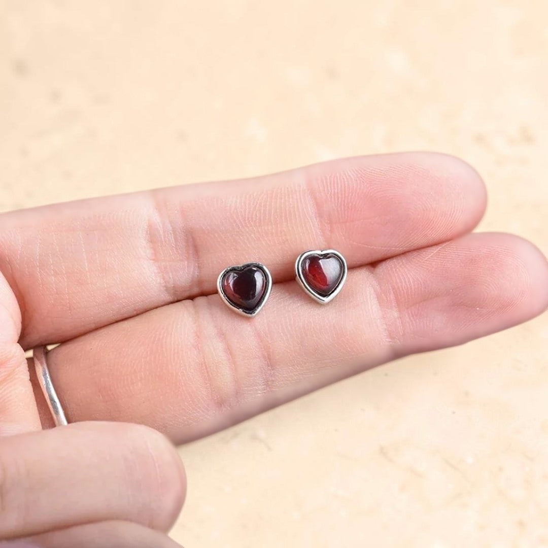 ATELIER-TIBET – Boucles d'Oreilles Coeur Passion en Grenat & Argent