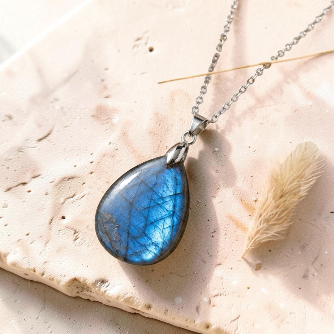 ATELIER-TIBET – Pendentif Protection Intuitive en Labradorite