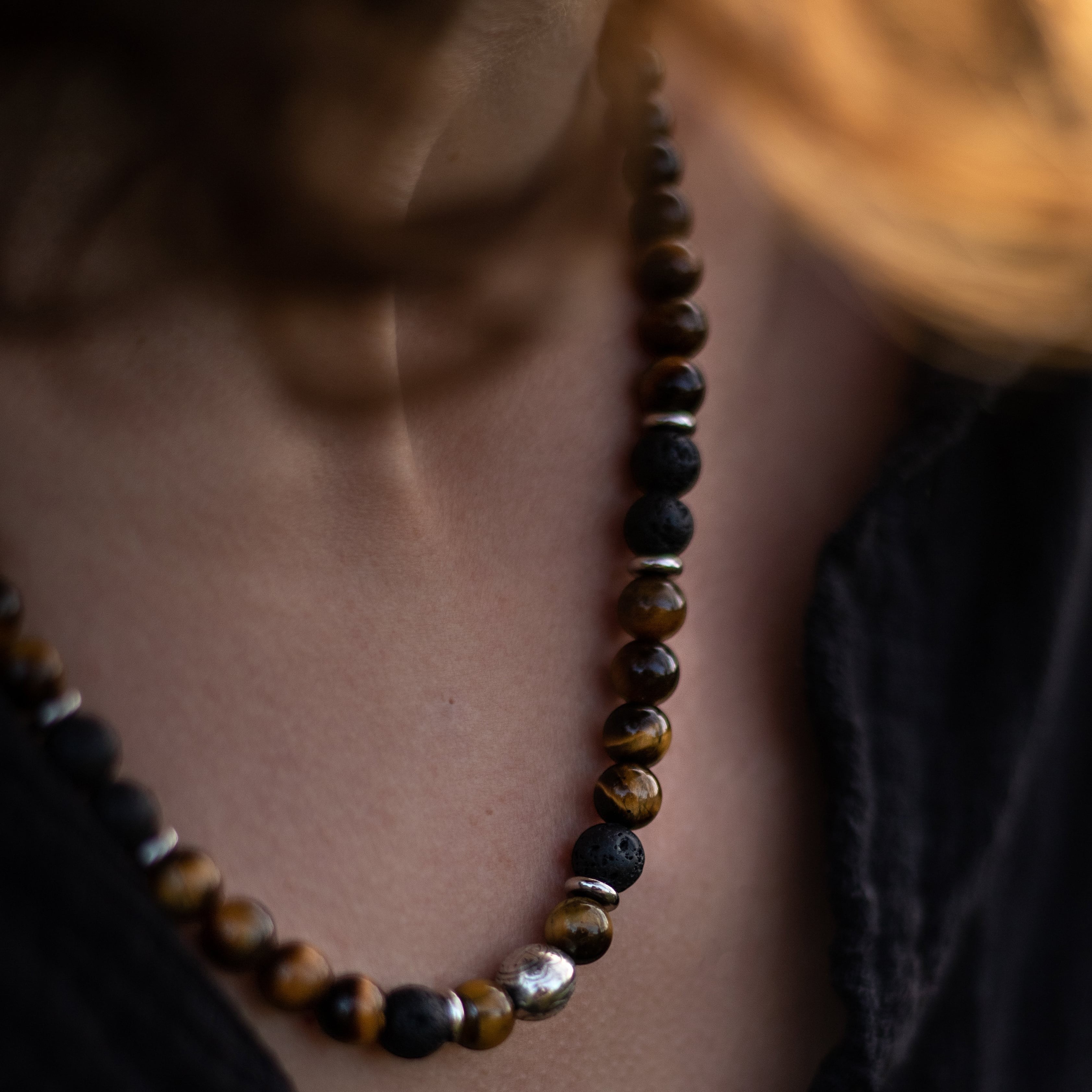 ATELIER-TIBET – Collier Énergie Terre & Feu en Pierre de Lave & Oeil de Tigre