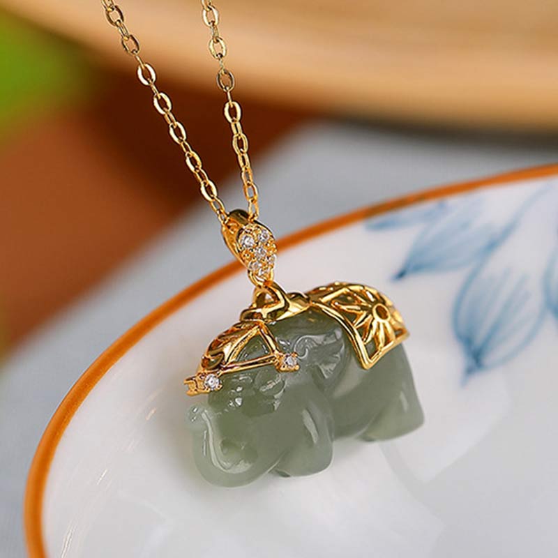 ATELIER-TIBET – Collier en Jade Naturel avec Pendentif Éléphant en Argent Sterling 925