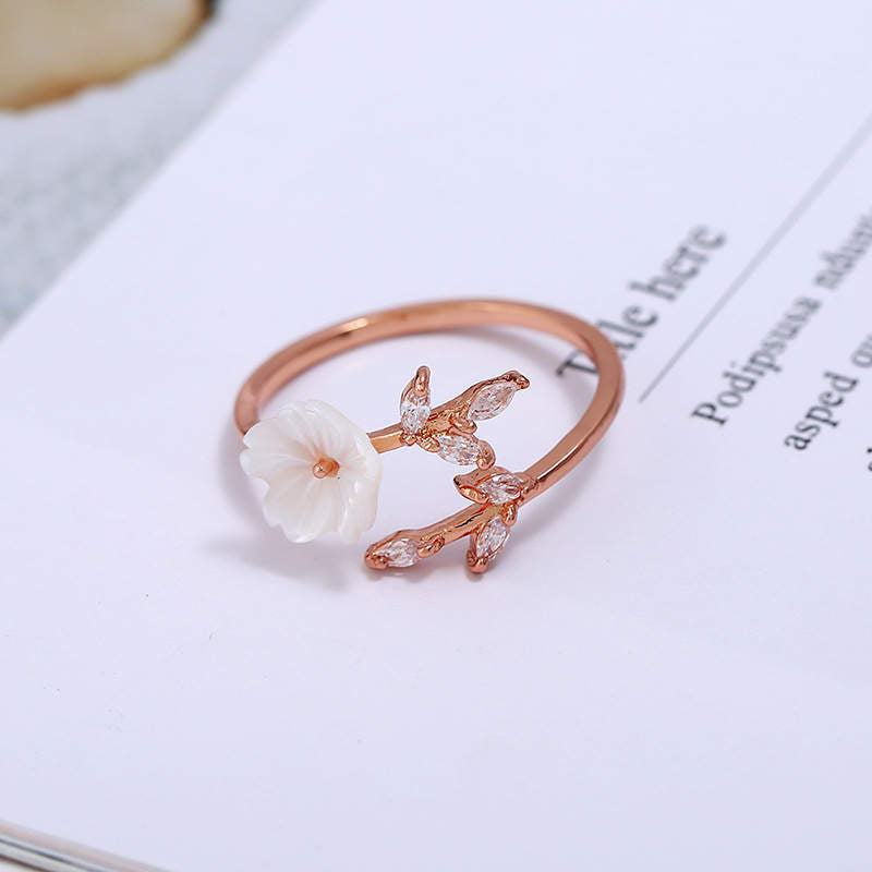 ATELIER-TIBET – Bague Porte-Bonheur Unisexe en Cuivre – Motif Feuille de Prunier (Ajustable)