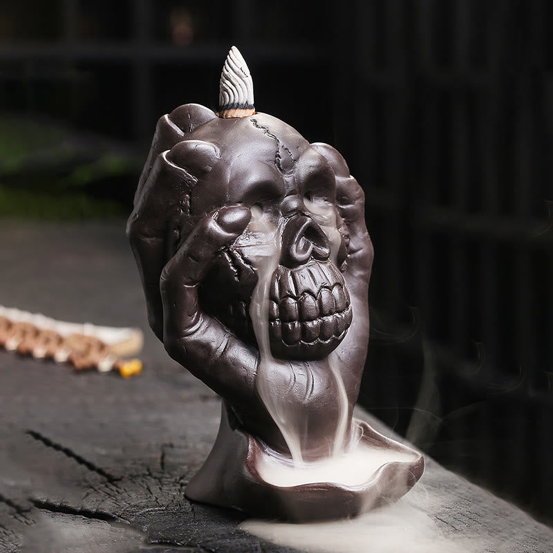 ATELIER-TIBET Brûleur d'encens spirituel en argile violette avec tête de mort et main fantôme en Buddha Stones
