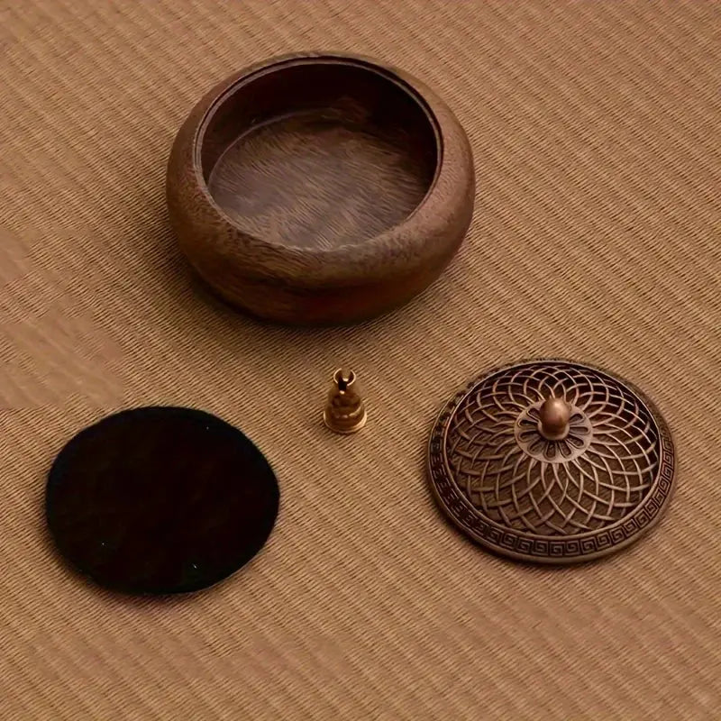 ATELIER-TIBET – Brûleur d’Encens Artisanal en Bois de Noyer, Élégance Naturelle