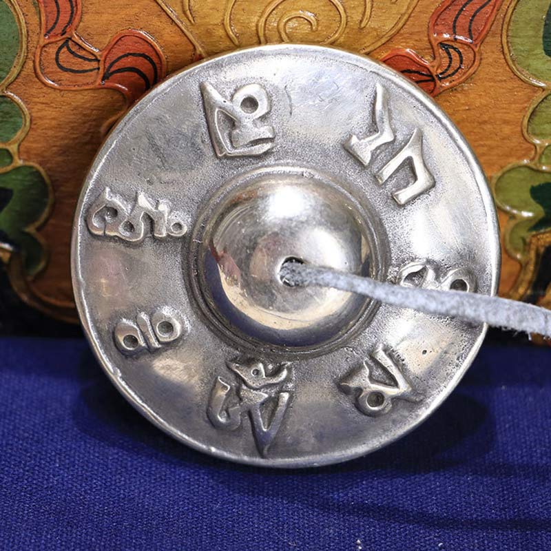 ATELIER-TIBET Cloches Tingsha Tibétaines en Cuivre Blanc – Six Mots Véritables et Symboles Auspicieux
