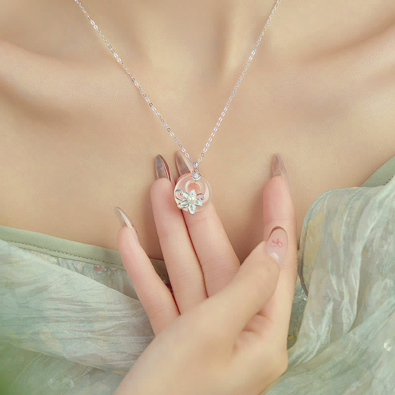 ATELIER-TIBET – Collier Lotus en Calcédoine Naturelle & Argent Sterling 999