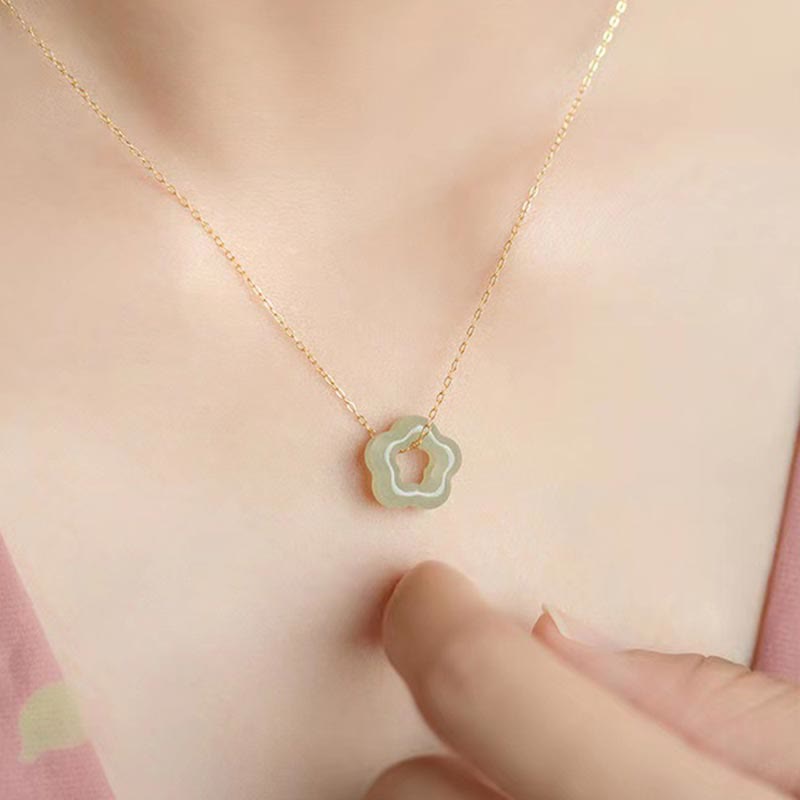 ATELIER-TIBET – Collier Floral en Jade Hetian ou Jade Cyan Naturel