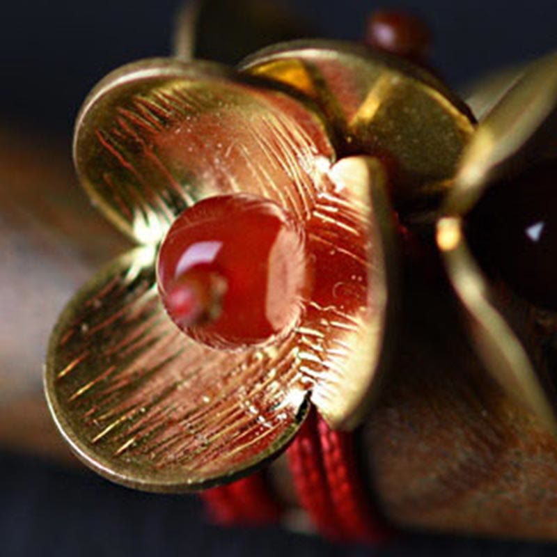 ATELIER-TIBET Pic à Cheveux Bois de Santal Vert & Agate Rouge – 16 cm