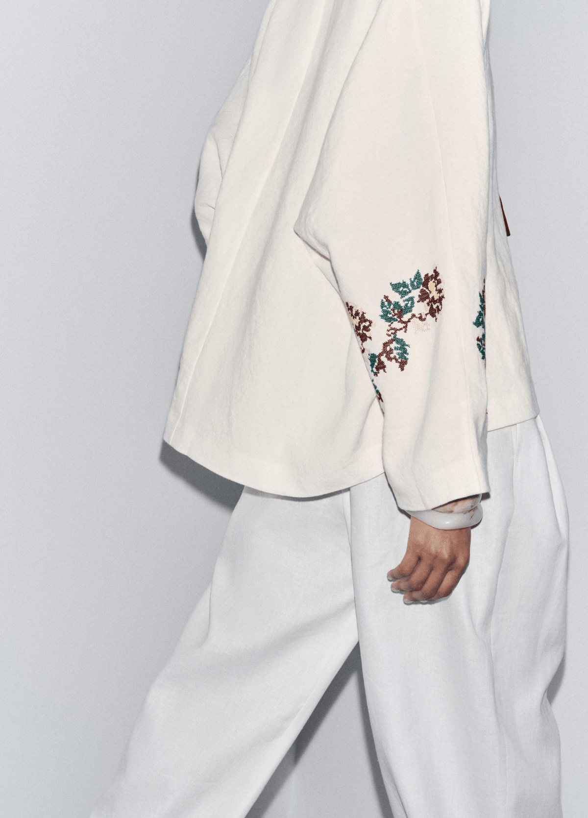 Kimono court femme lin motif pivoine beige – Apolline