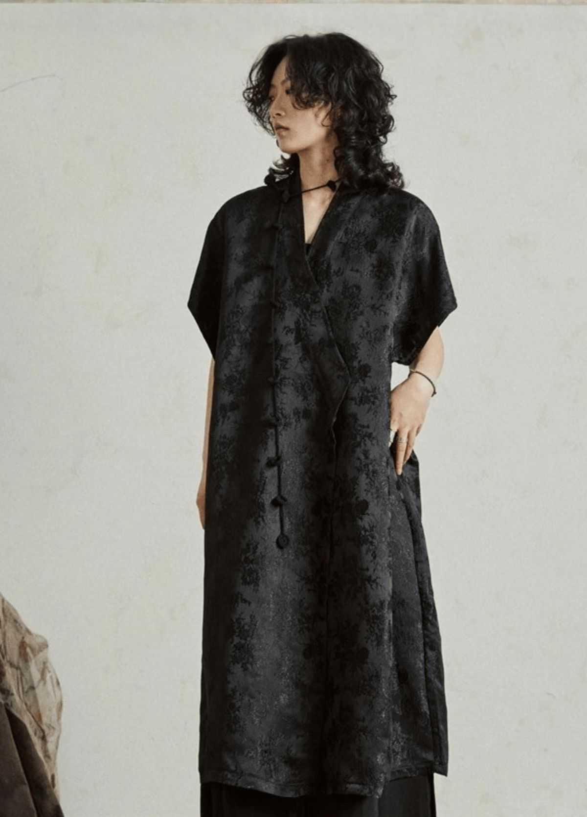 Kimono long femme jacquard noir ton sur ton – Yami