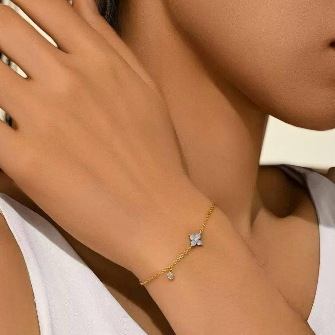 ATELIER-TIBET – Bracelet Fleur Opale – Pétale Radieux, Argent Plaqué Or