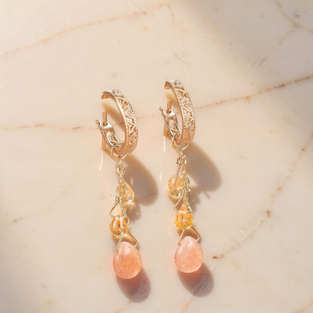 ATELIER-TIBET – Boucles d'Oreilles Pierre de Soleil et Citrine – Rayons Bohèmes, Argent Plaqué Or