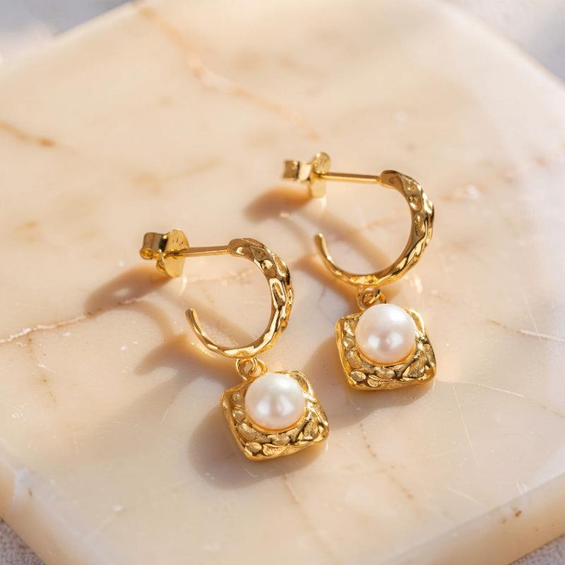 ATELIER-TIBET – Boucles d'Oreilles Perle – Caresse Subtile, Argent Plaqué Or