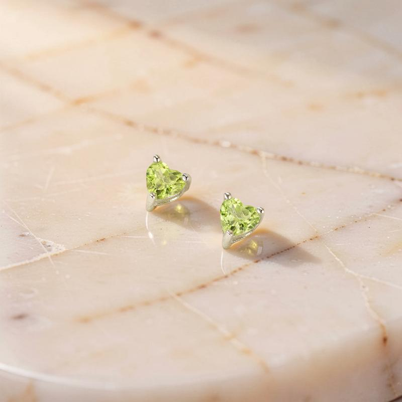 ATELIER-TIBET – Boucles d'Oreilles Péridot – Cœur Verdoyant, Argent