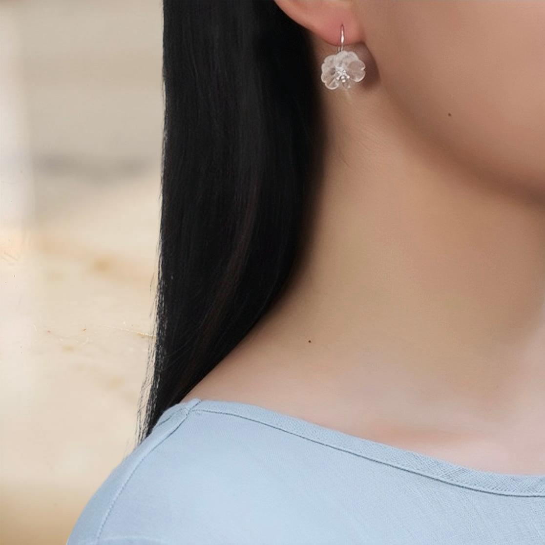 ATELIER-TIBET – Boucles d'Oreilles Quartz Clair - Élégance Florale, Argent