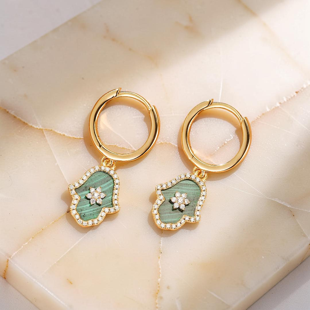 ATELIER-TIBET – Boucles d’oreilles Malachite – Main de Fatma Étoilée, Argent Plaqué Or