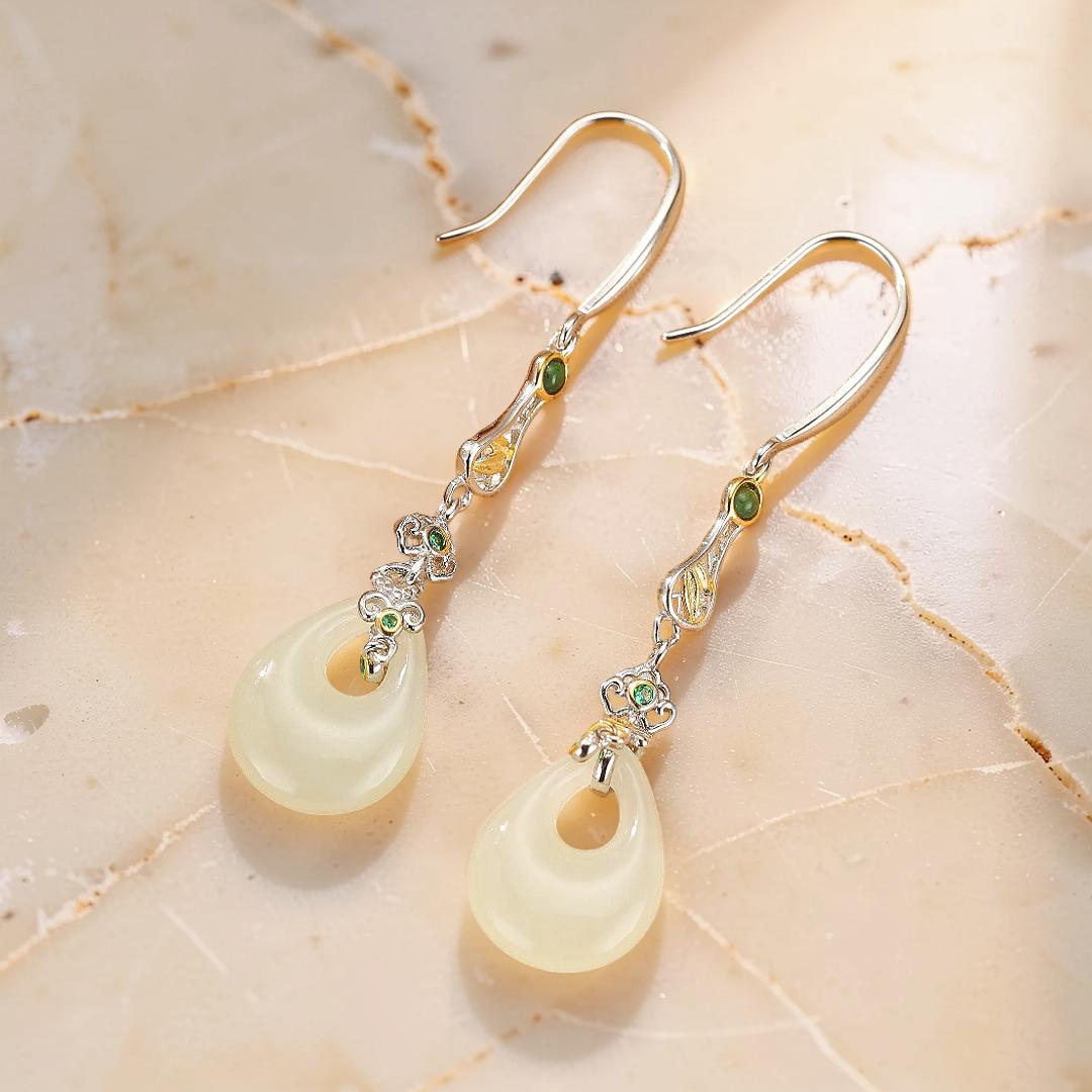 ATELIER-TIBET – Boucles d’Oreilles Pendantes Jade – Gloire Impériale, Argent Plaqué Or