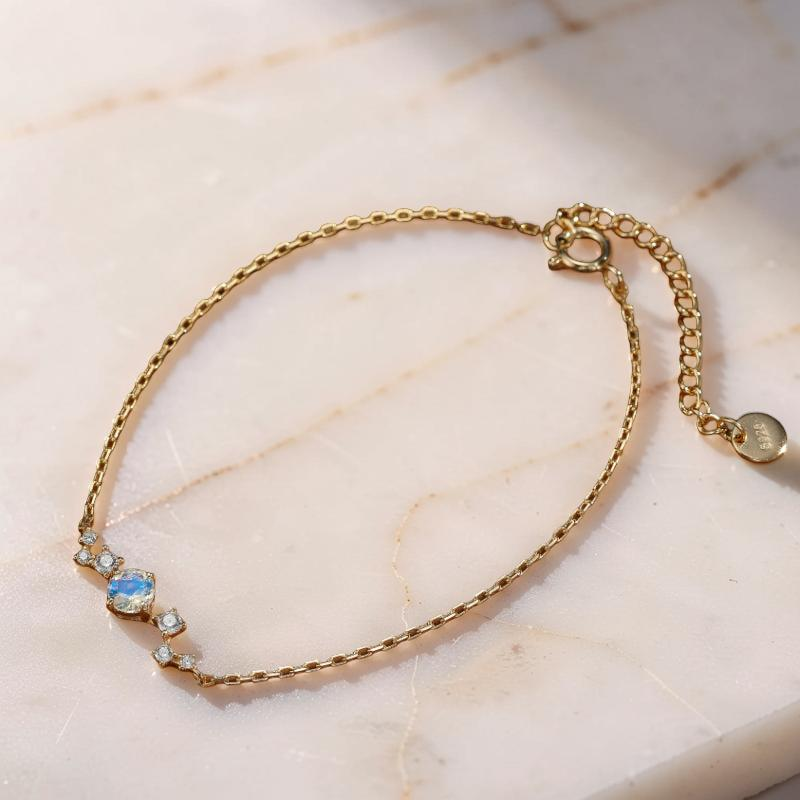 ATELIER-TIBET – Bracelet Pierre de Lune – Éblouissement, Argent Plaqué Or