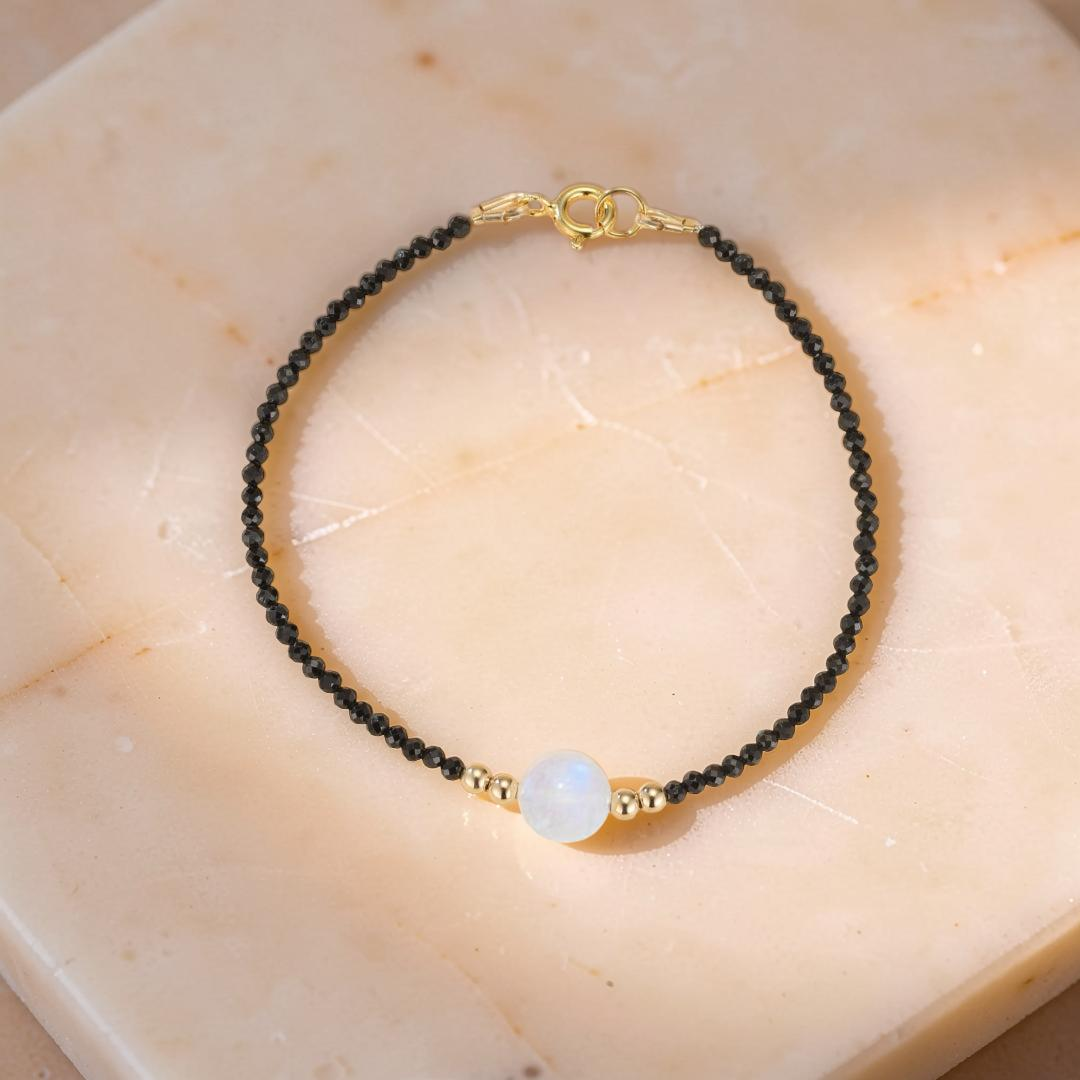 ATELIER-TIBET – Bracelet Pierre de Lune et Spinelle – Lumière, Plaqué Or