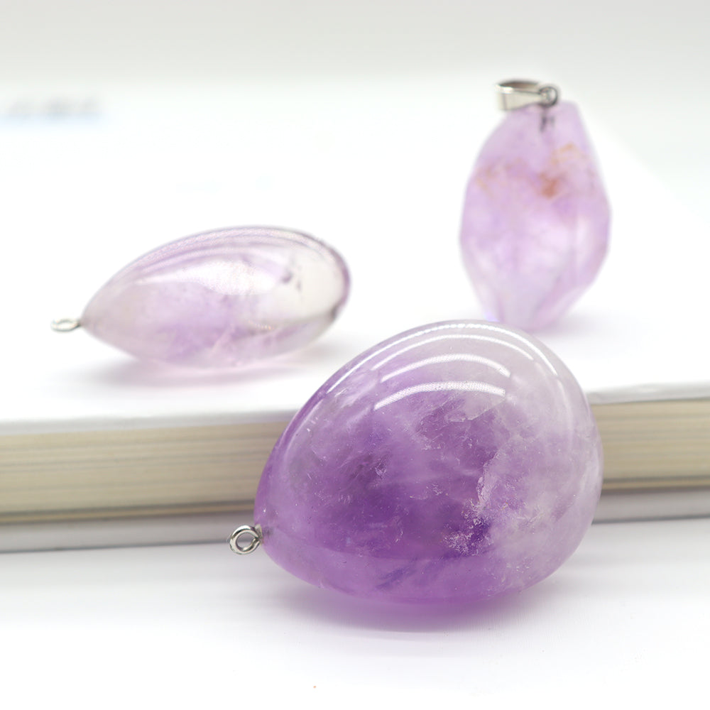 ATELIER-TIBET – Pendentif en Améthyste Naturelle Polie – Pierre Unique
