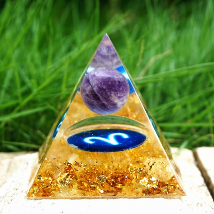 ATELIER-TIBET Pyramide du Zodiac en Orgonite et Améthyste de 10cm symbole du Bélier