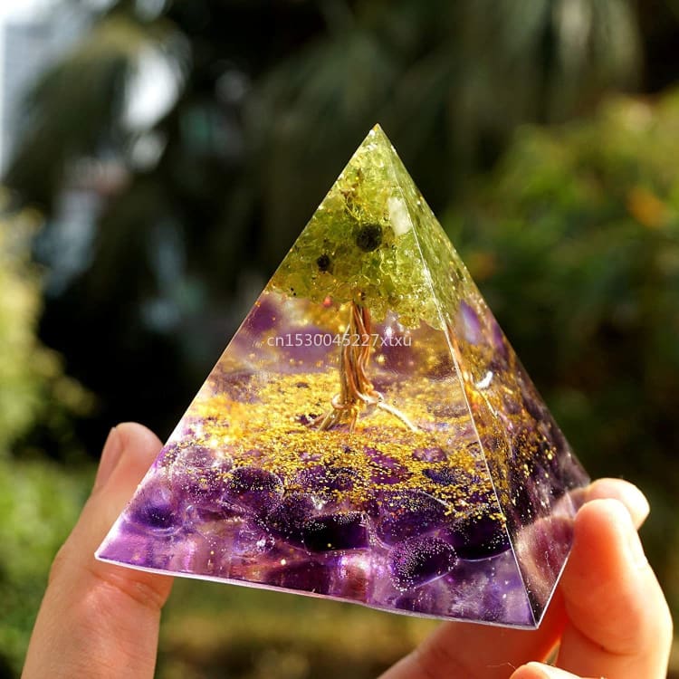 ATELIER-TIBET Pyramide en Orgonite et Améthyste e de 10cm