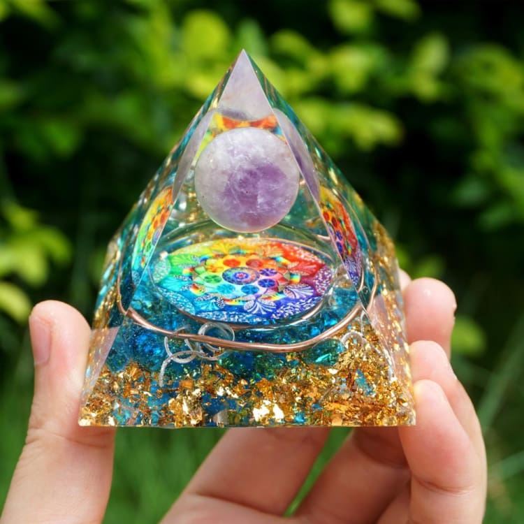 ATELIER-TIBET Pyramide en Orgonite et Célestine de 10cm