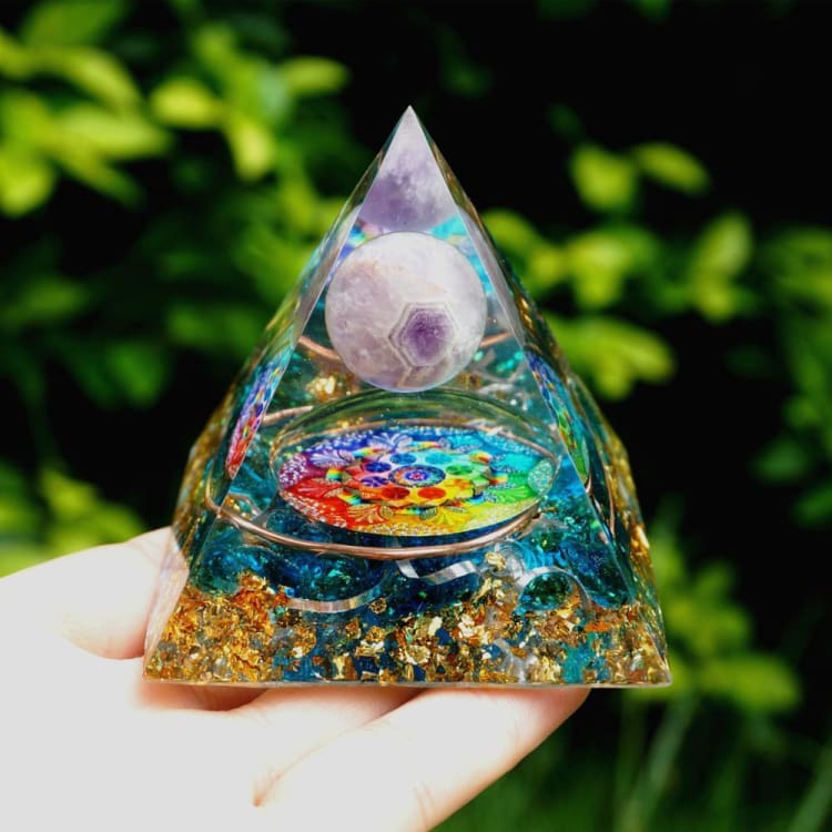 ATELIER-TIBET Pyramide en Orgonite et Célestine de 10cm