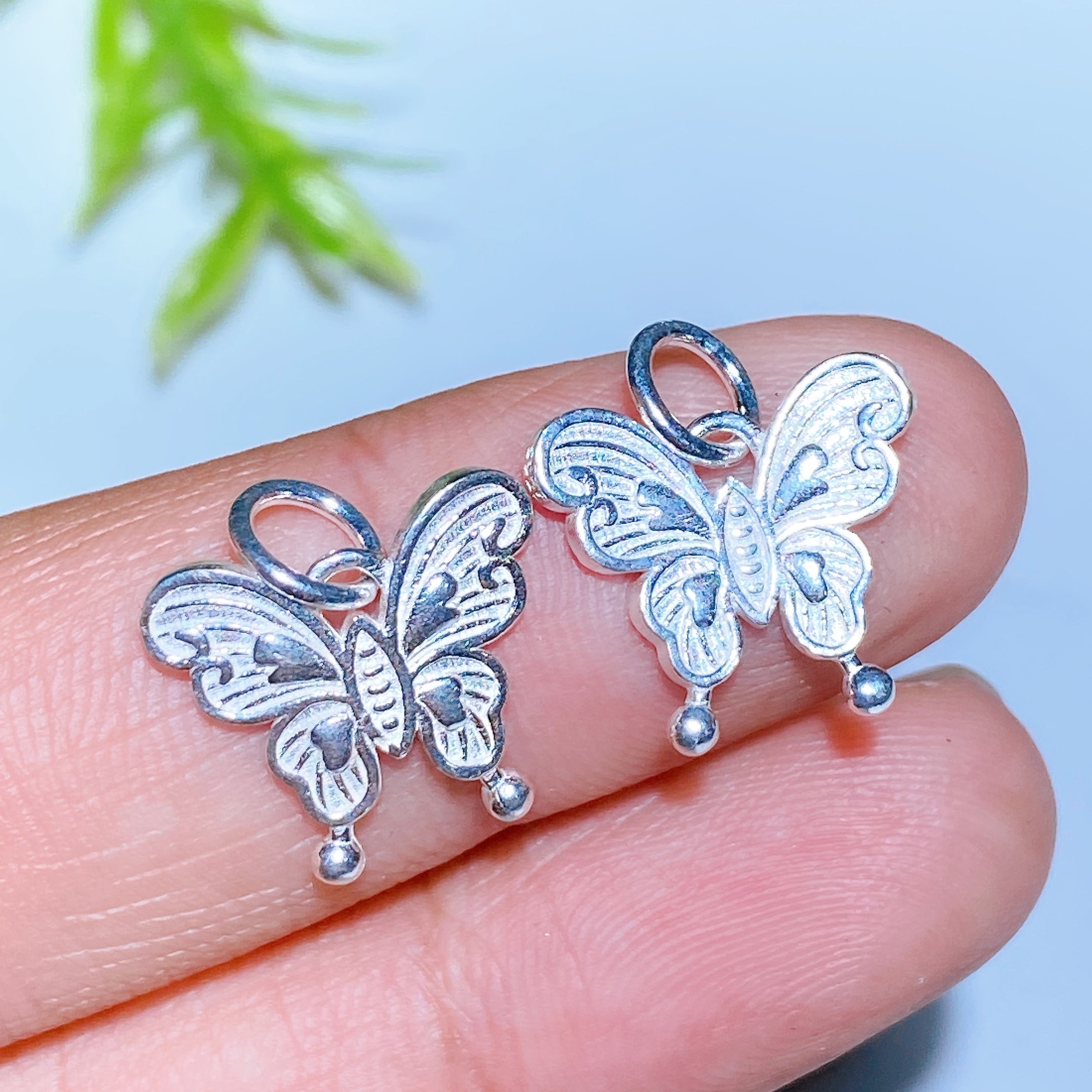ATELIER-TIBET — Breloques Sculptées en Argent S925 — Charms Spirituels DIY pour Créations Personnalisées (5–15 mm)