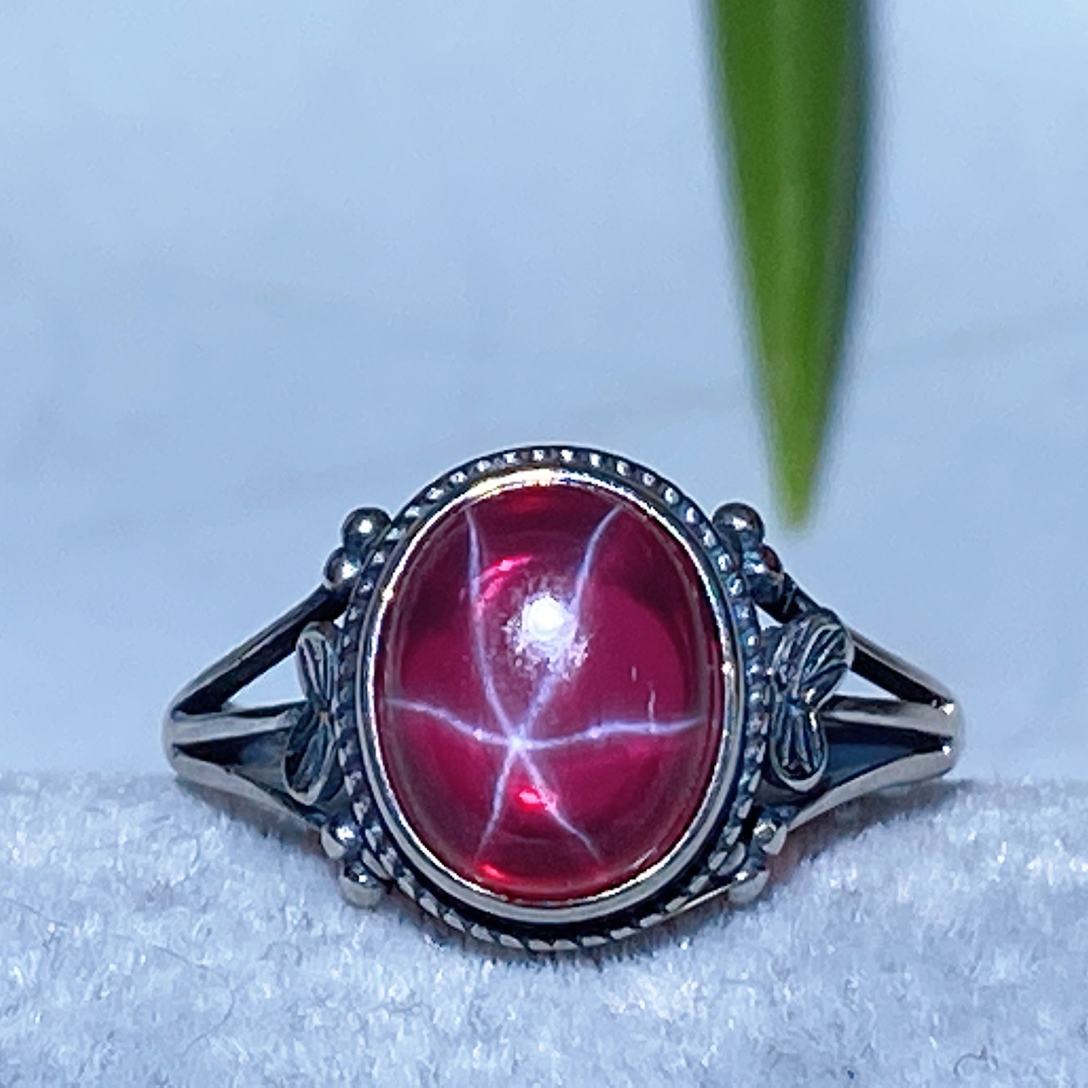 ATELIER-TIBET – Parure Rubis Étoilé Naturel Réactif UV en Argent 925
