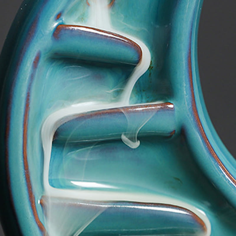 ATELIER-TIBET – Brûleur d’Encens Lune Croissante Bleu en Céramique à Reflux – 12,2 cm