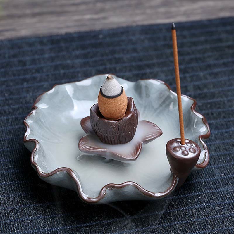 ATELIER-TIBET Brûleur d'encens à reflux spirituel carré en céramique en forme de fleur de prunier et de lotus