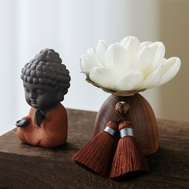 ATELIER-TIBET – Statue Bouddha en Bois de Pêcher Noir 5,4 cm | Décoration Zen Fleur