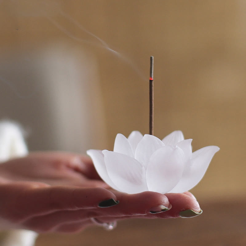 ATELIER-TIBET – Porte-Encens Lotus Blanc en Cristal Liuli – Méditation & Sérénité