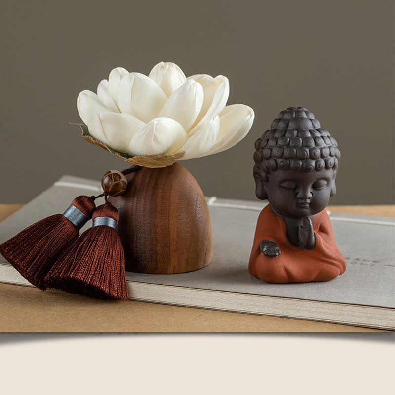ATELIER-TIBET – Statue Bouddha en Bois de Pêcher Noir 5,4 cm | Décoration Zen Fleur