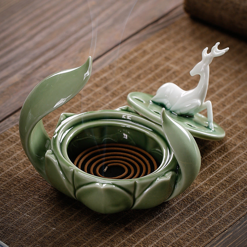 ATELIER-TIBET | Brûleur d’Encens Cerf sur Lotus – Céramique Zen Artisanale