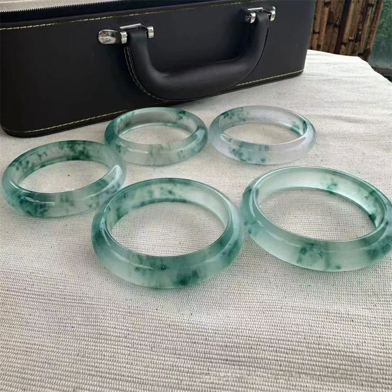 ATELIER-TIBET – Bracelet Jonc en Jade Naturel « Chance, Prospérité & Abondance » (58 mm)