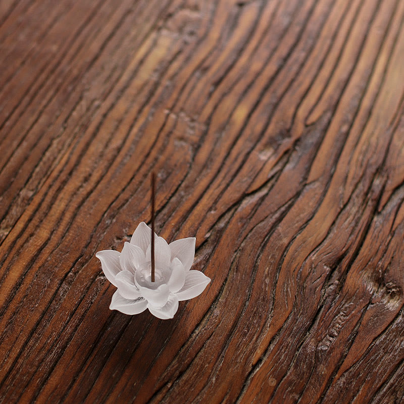 ATELIER-TIBET – Porte-Encens Lotus Blanc en Cristal Liuli – Méditation & Sérénité