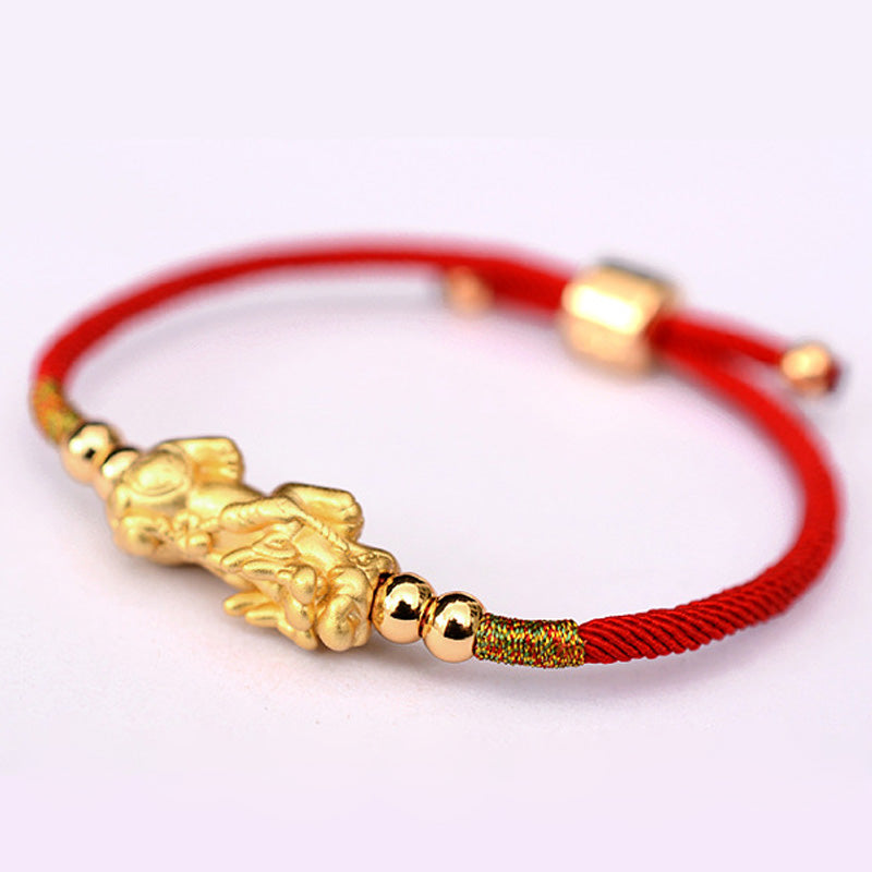 ATELIER-TIBET – Bracelet Pixiu Luck en Fil Rouge ou Noir & Plaqué Or 24 Carats | Abondance & Protection Symbolique