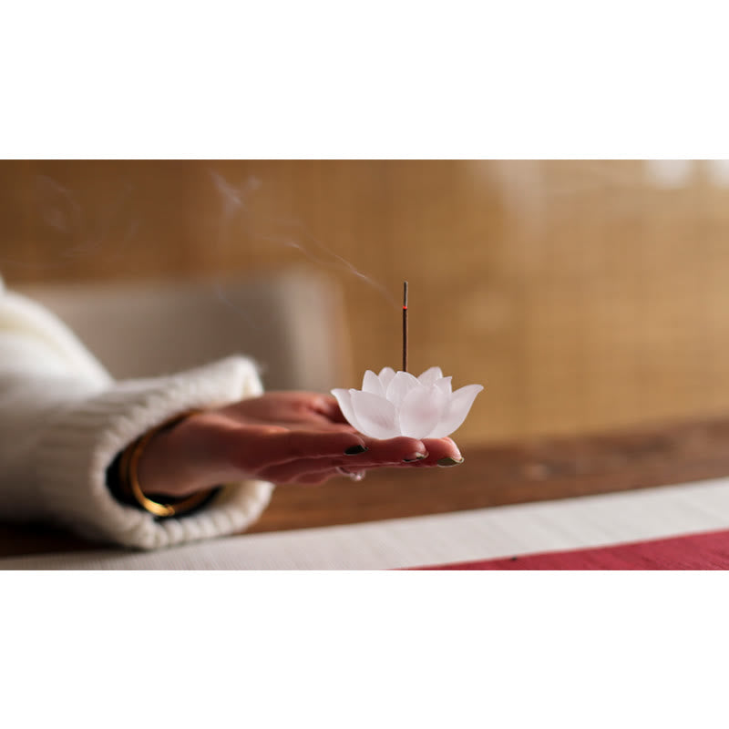 ATELIER-TIBET – Porte-Encens Lotus Blanc en Cristal Liuli – Méditation & Sérénité