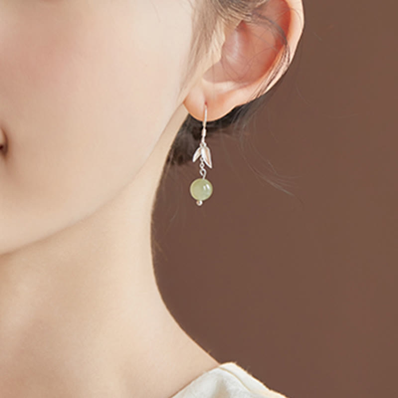 ATELIER-TIBET – Boucles d’Oreilles Pendantes Bambou en Jade Hetian Naturel & Argent 999