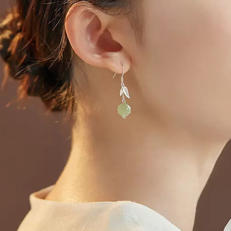 ATELIER-TIBET – Boucles d’Oreilles Pendantes Bambou en Jade Hetian Naturel & Argent 999