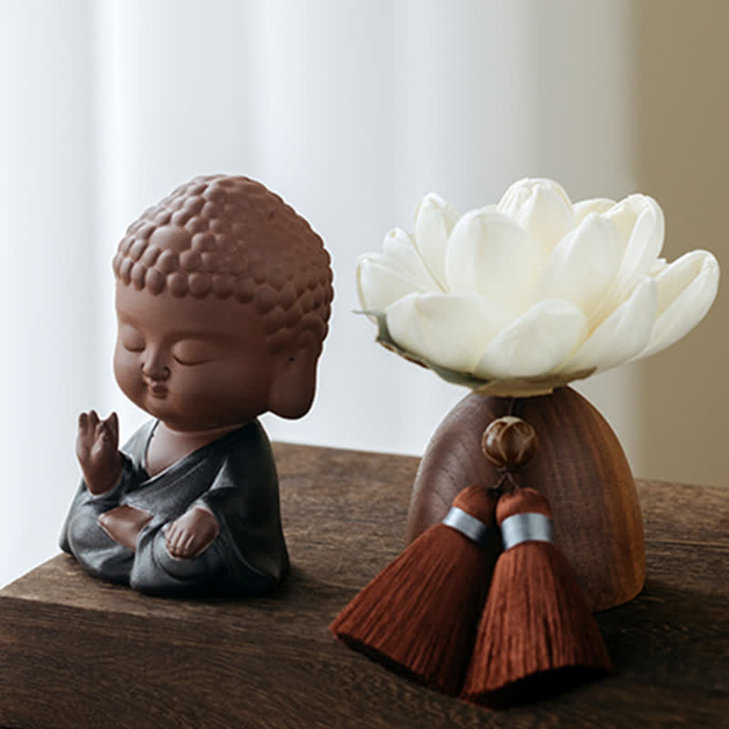 ATELIER-TIBET – Statue Bouddha en Bois de Pêcher Noir 5,4 cm | Décoration Zen Fleur