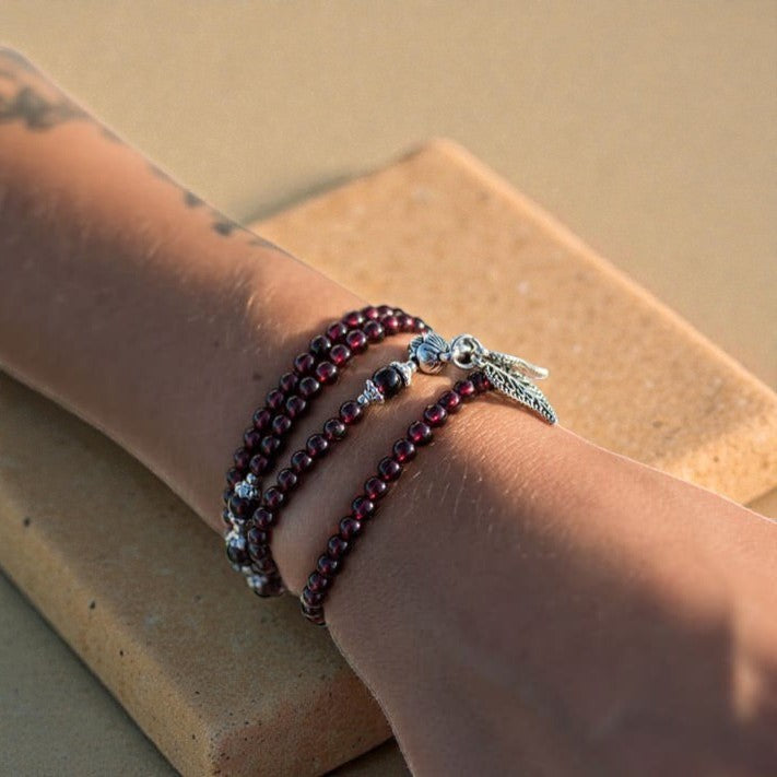 ATELIER-TIBET – Bracelet Multi-tours Abondance en Grenat
